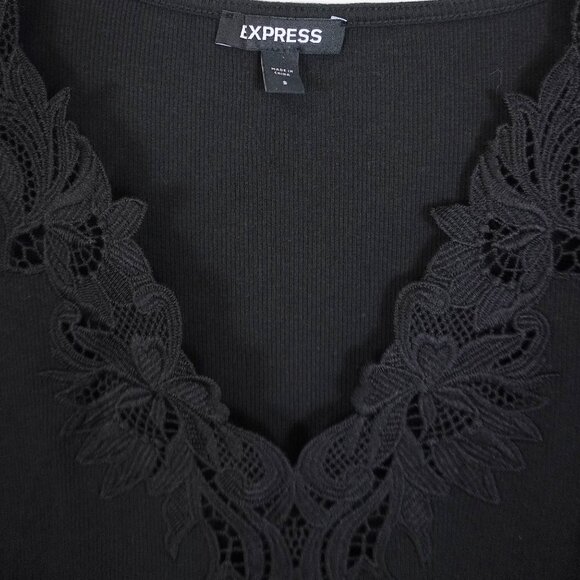 Express Ribbed Lace-Trim V-Neck Long Sleeve - Picture 7 of 8